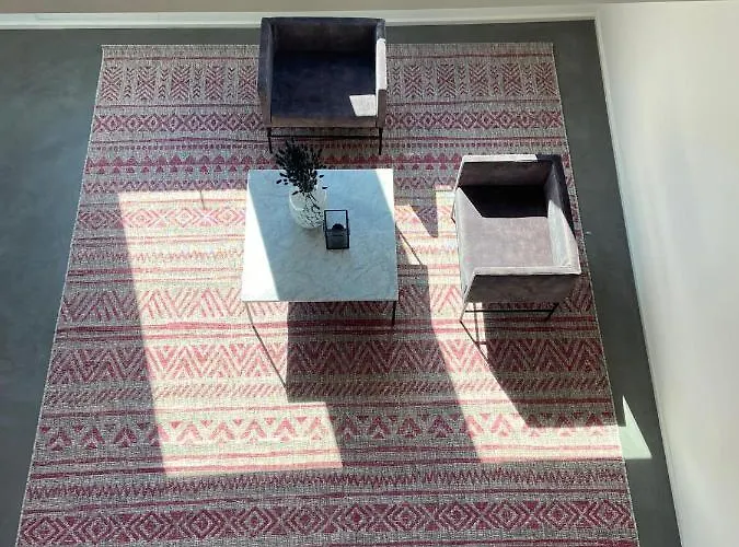 Apartment One Business *